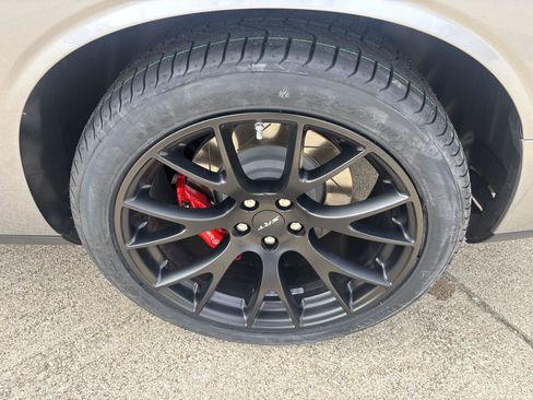 Used 2016 Dodge Challenger SRT Hellcat image 14