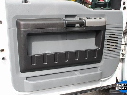 Used 2016 Ford F550 4x4 Crew Cab Super Duty image 14