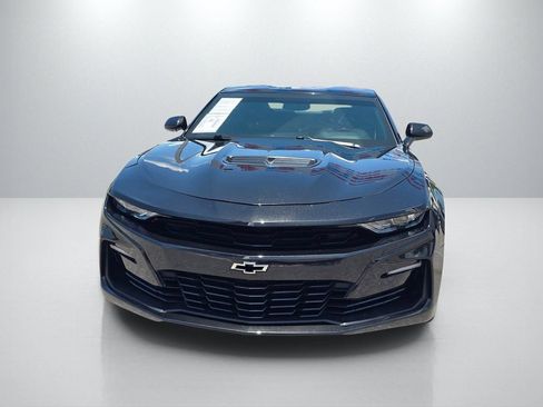 Used 2019 Chevrolet Camaro SS RWD image 2