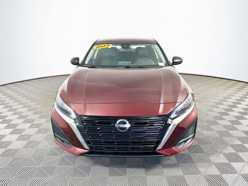 Certified 2025 Nissan Altima 2.5 SV FWD image 4