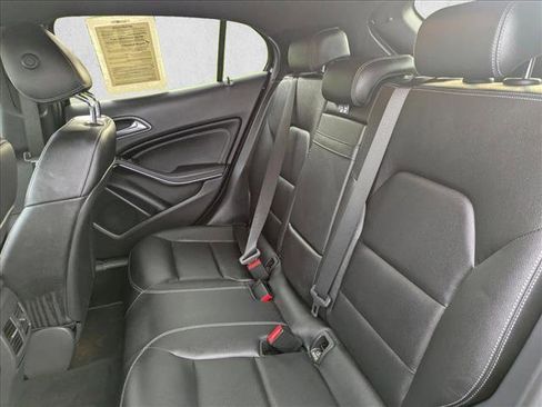 Used 2020 Mercedes-Benz GLA 250 image 17