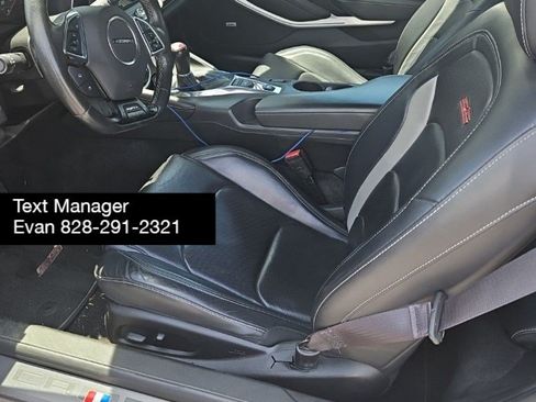 Used 2017 Chevrolet Camaro SS RWD image 9