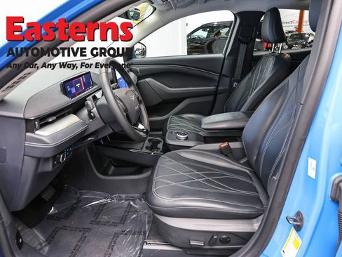 Used 2023 Ford Mustang Mach-E Select RWD image 15