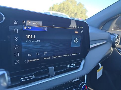 New 2026 Chevrolet Equinox LT w/ Convenience Package II image 20