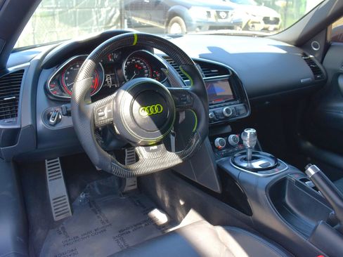 Used 2014 Audi R8 V10 AWD/4WD image 24