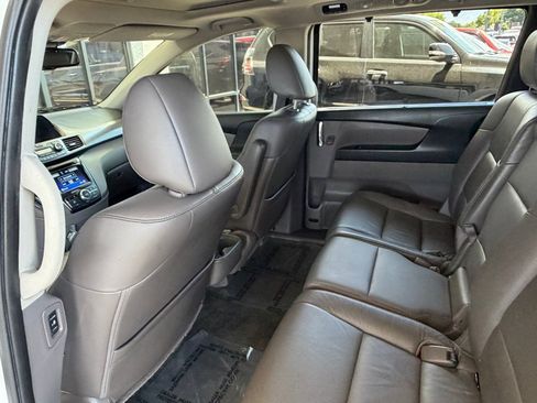 Used 2016 Honda Odyssey Touring Elite image 23
