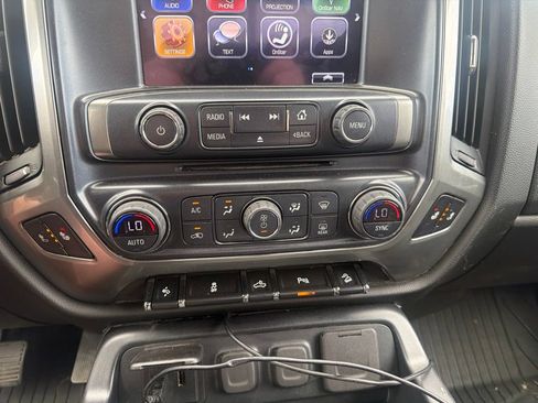 Used 2018 Chevrolet Silverado 1500 LT w/ All Star Edition AWD/4WD image 16