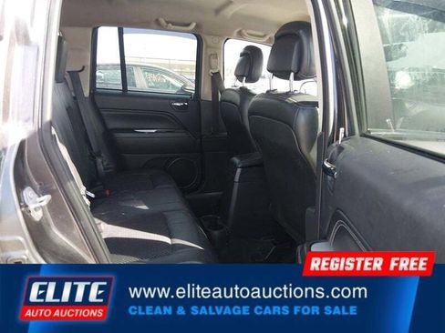 Used 2017 Jeep Compass Latitude image 16
