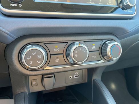 Used 2025 Nissan Versa SV w/ Trunk Package image 26