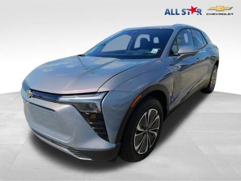 New 2025 Chevrolet Blazer EV LT AWD/4WD image 1