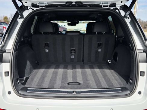 New 2026 Jeep Grand Cherokee Summit image 14