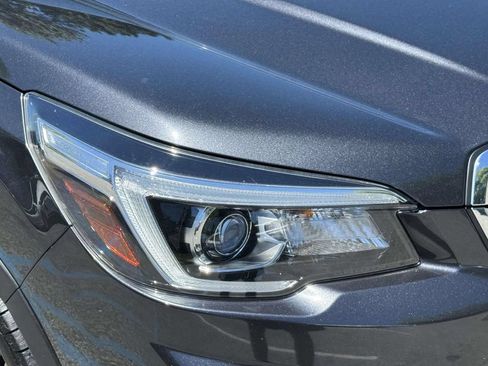 Used 2019 Subaru Forester Limited AWD/4WD image 8