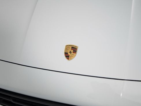 New 2026 Porsche Cayenne image 38