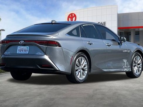 Used 2022 Toyota Mirai w/ Advanced Technology Package RWD image 4