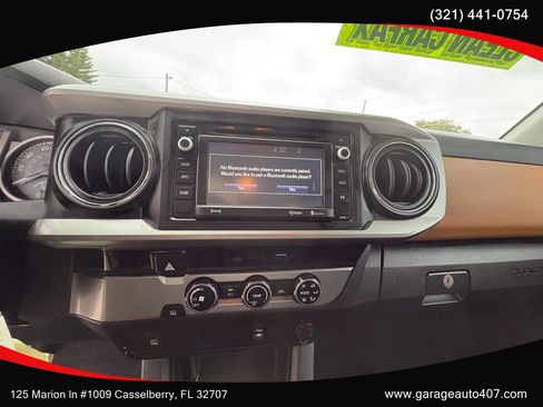 Used 2017 Toyota Tacoma SR5 RWD image 16