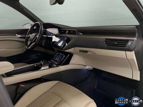 Used 2024 Audi Q8 e-tron Premium image 74