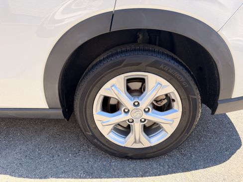Used 2023 Honda HR-V LX image 8