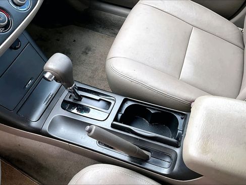 Used 2005 Toyota Camry LE FWD image 15