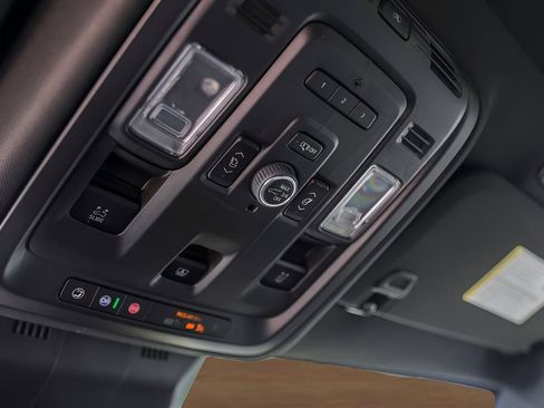 Used 2024 Cadillac Escalade ESV Sport w/ LPO, ONYX Package image 22