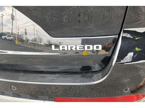 Used 2024 Jeep Grand Cherokee Laredo X w/ Luxury Tech Group I image 9