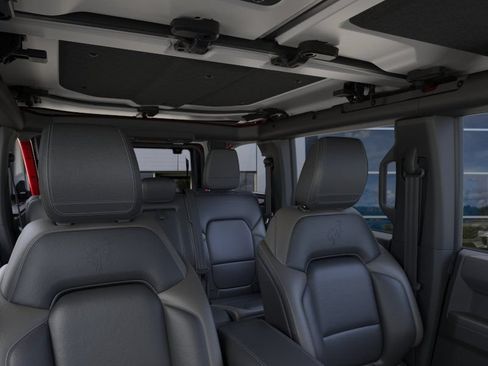 New 2026 Ford Bronco Outer Banks w/ Sasquatch Package AWD/4WD image 13