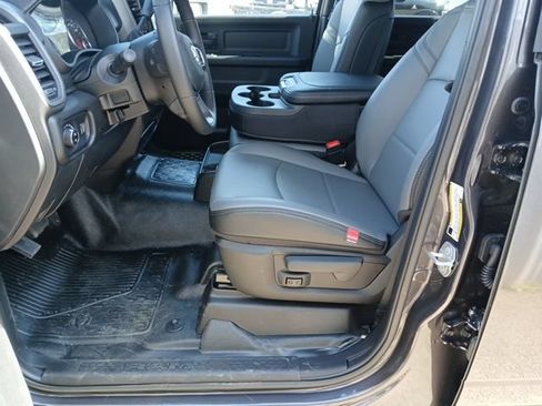 New 2026 RAM 3500 4x4 Crew Cab DRW image 29
