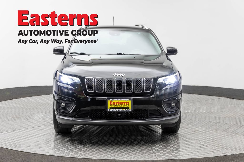 Used 2021 Jeep Cherokee Latitude Plus AWD/4WD image 3