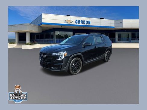 Used 2023 GMC Terrain SLE w/ Driver Convenience Package AWD/4WD image 1