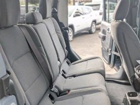 New 2026 Jeep Gladiator Sport image 21