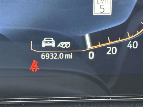 Used 2024 Ford Mustang Premium image 16