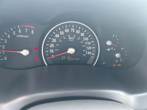 Used 2014 Kia Sedona EX w/ Navigation Package image 11