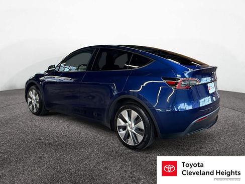 Used 2023 Tesla Model Y AWD image 3