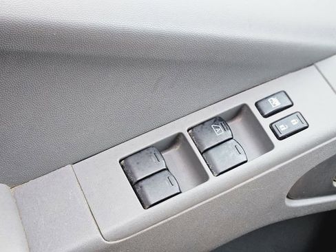 Used 2018 Nissan Frontier SV image 21