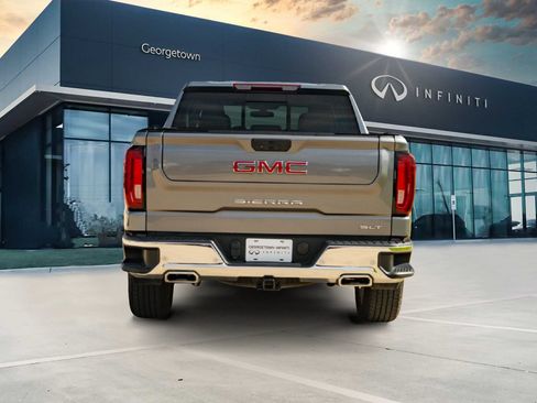 Used 2022 GMC Sierra 1500 SLT AWD/4WD image 6