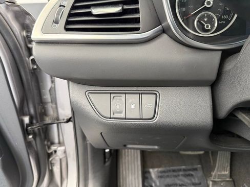 Used 2023 Genesis G70 2.0T AWD/4WD image 23