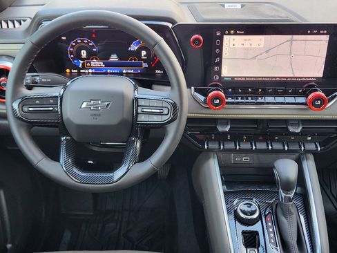 Used 2026 Chevrolet Colorado ZR2 w/ Technology Package image 26