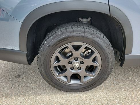 Used 2024 Honda Pilot TrailSport image 12