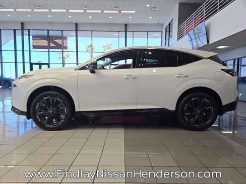 New 2026 Nissan Murano Platinum w/ Cargo Package AWD/4WD image 2