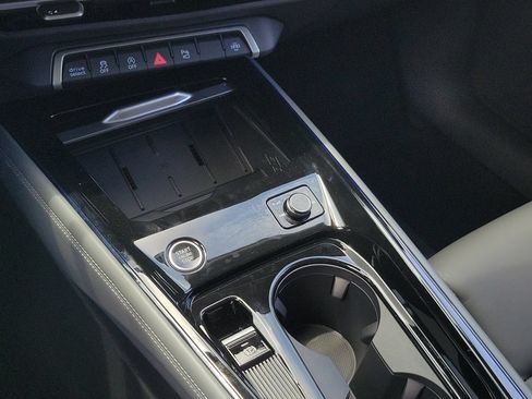 New 2026 Audi Q3 quattro 2.0T AWD/4WD image 14