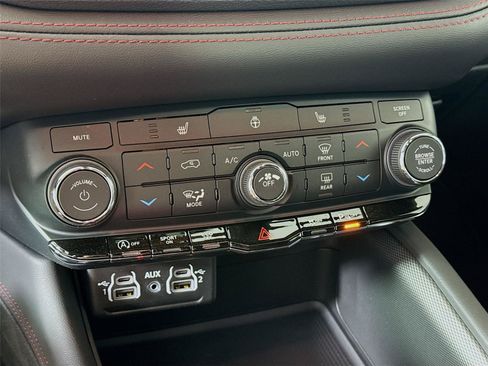 New 2026 Dodge Durango GT w/ Trailer Tow Group IV AWD/4WD image 9