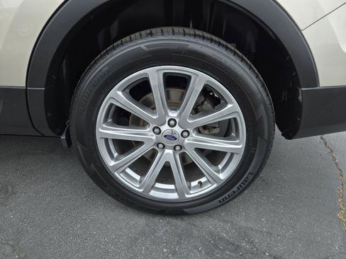 Used 2017 Ford Explorer Limited FWD image 34