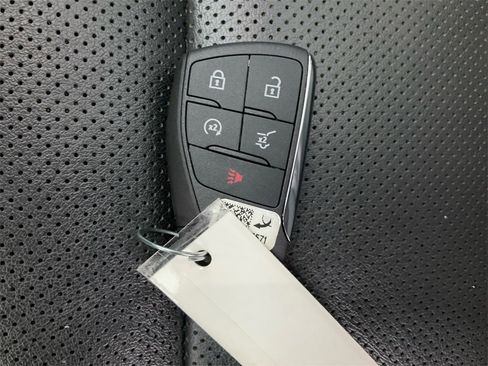 Used 2021 Buick Envision Essence w/ Sport Touring Package image 36