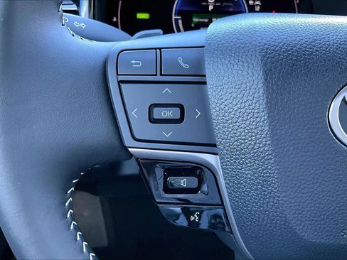 Used 2026 Toyota Camry SE image 20