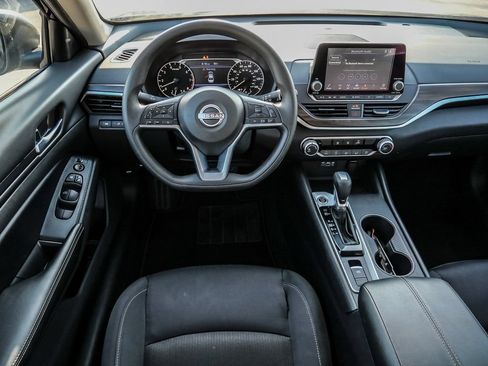 Used 2025 Nissan Altima 2.5 SV AWD/4WD image 79