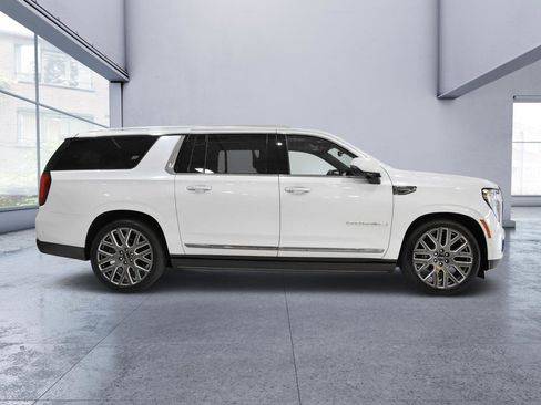 Used 2026 GMC Yukon XL Denali Ultimate AWD/4WD image 6