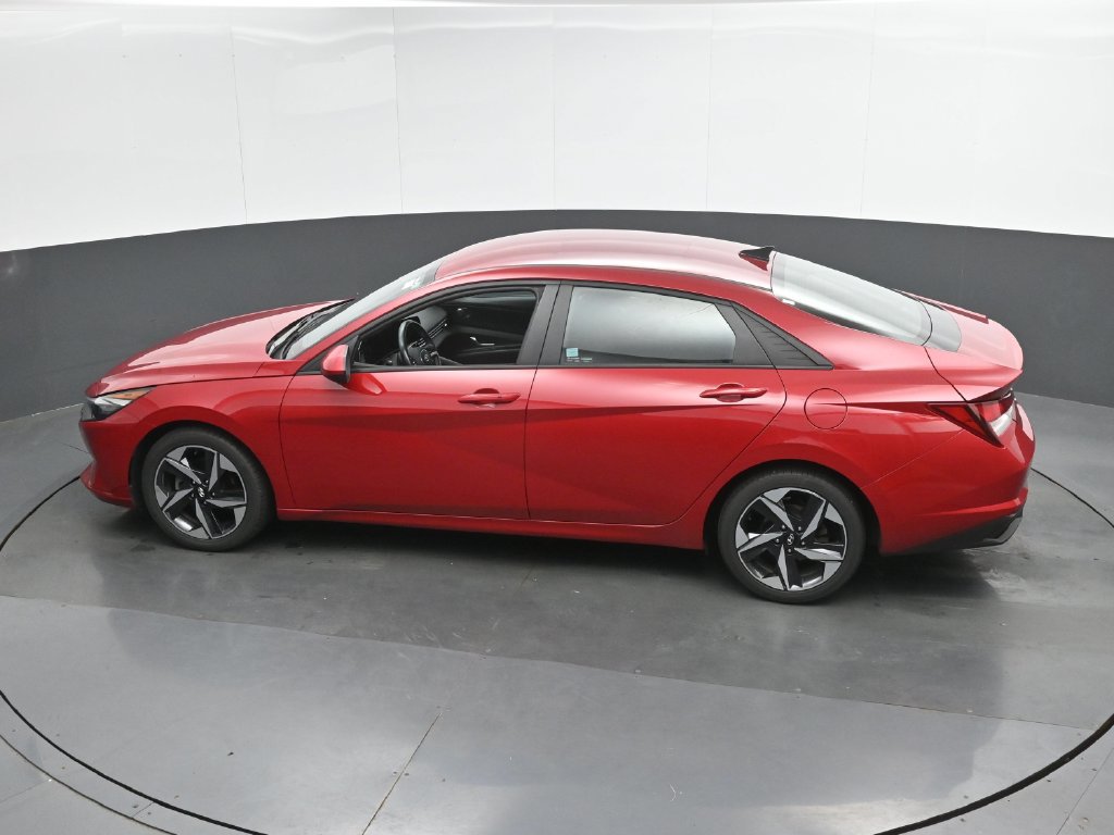 Used 2023 Hyundai Elantra SEL w/ Convenience Package FWD image 30