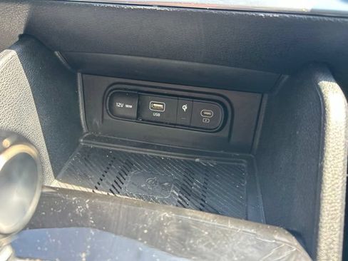 Used 2023 Kia Sportage EX FWD image 25