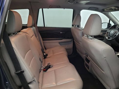 Used 2017 Honda Pilot Touring image 19