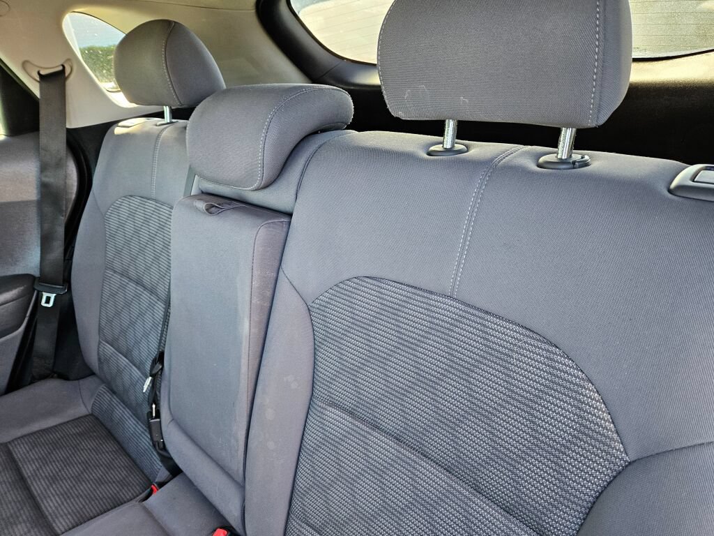 Used 2017 Kia Niro LX FWD image 10