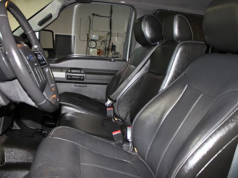 Used 2013 Ford F250 Lariat w/ Lariat Ultimate Pkg AWD/4WD image 28